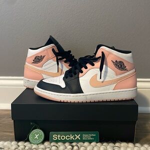⭐️Air Jordan 1 mid⭐️